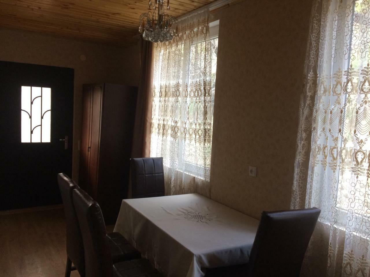 Four Seasons Apartment Szenaki Kültér fotó